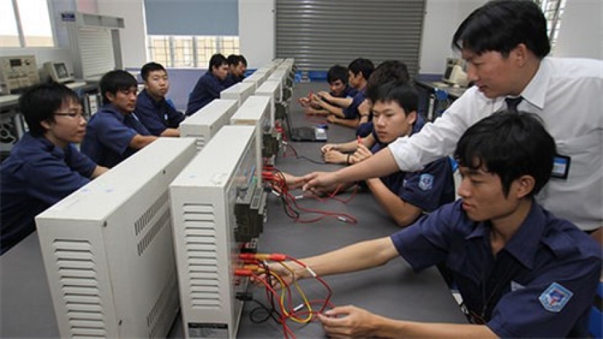 Vocational schools and businesses tighten links to secure jobs for graduates