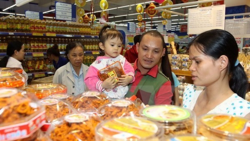 Vietnam’s retail sales jump 10% in 2016