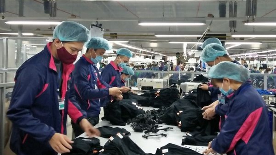 Vietnam sends over 54 thousand workers abroad in Jan-May