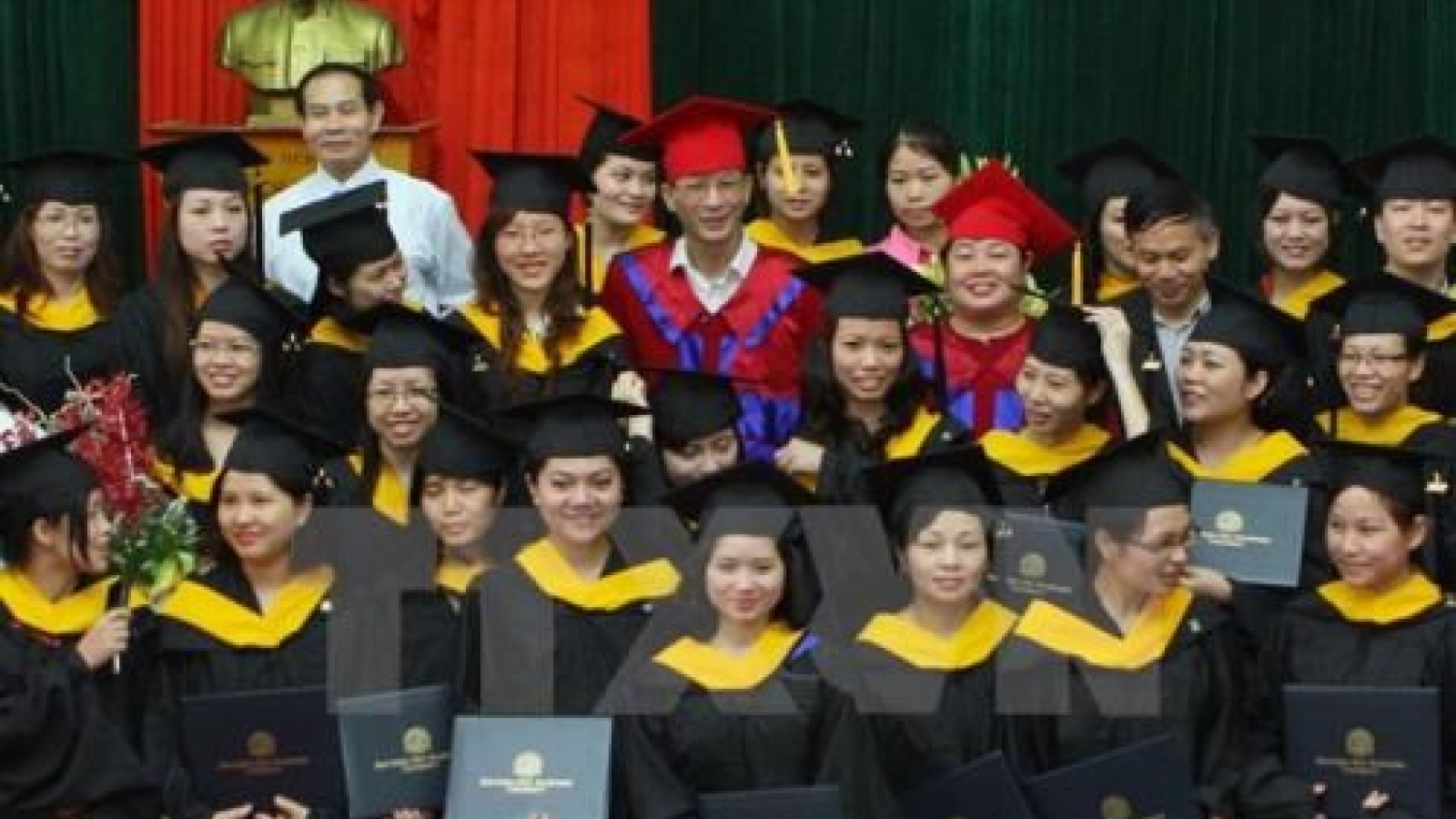 Vietnam – Japan University enrolls students in Japan