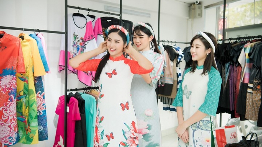 Celebrities pick outfits for Asian Kids Fashion Week 2018