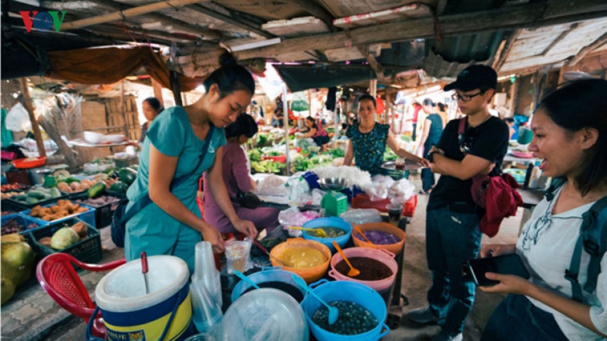 Quang Binh promotes community-based tourism
