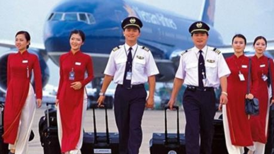 First group of Vietnamese cadet pilots graduate in Australia