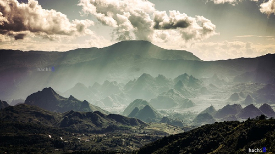 The majesty of Ta Lien Son Mountain