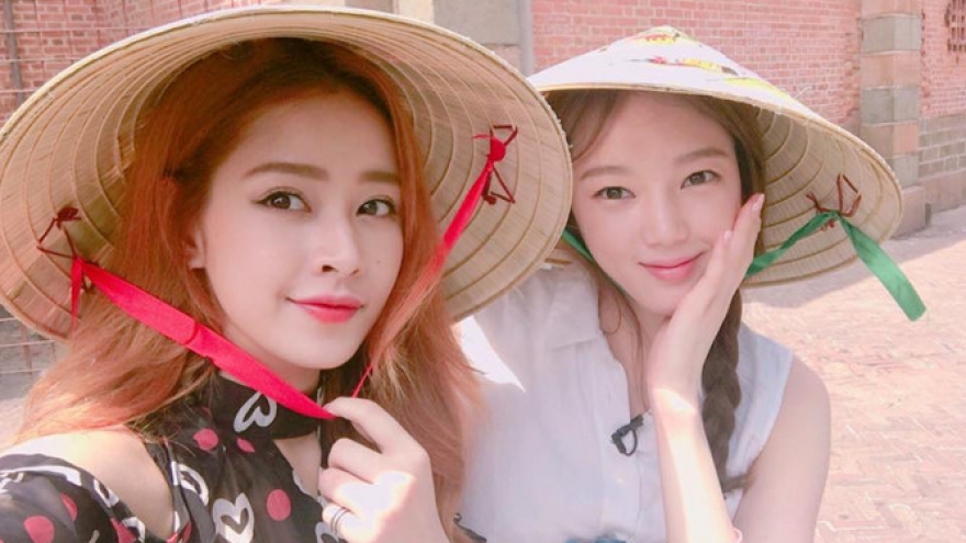 Top 10 hottest Korean model takes holiday in Vietnam