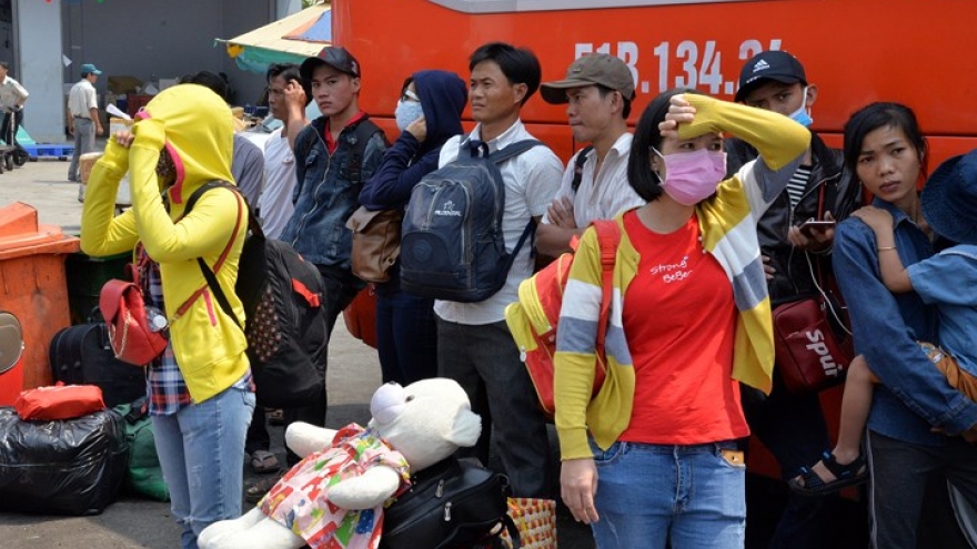 Mien Tay Coach Station packed with people rushing home for Tet
