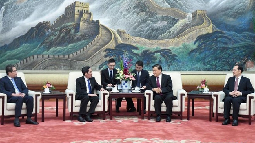 Nhan Dan newspaper delegation visits China