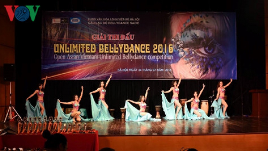 Belly dancers shake their stuff at Hanoi event