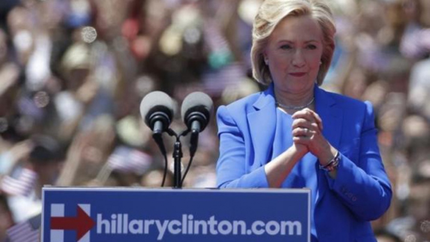 Hillary Clinton launches 2016 election campaign