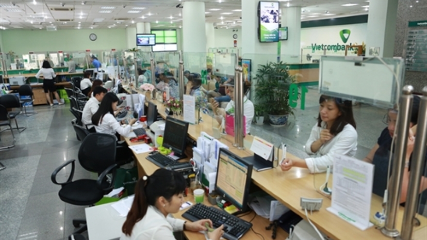 Bank employees get raises in Q1