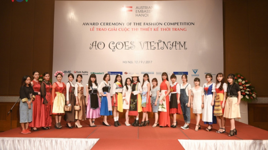 Designs by students hit the fashion runway in Hanoi