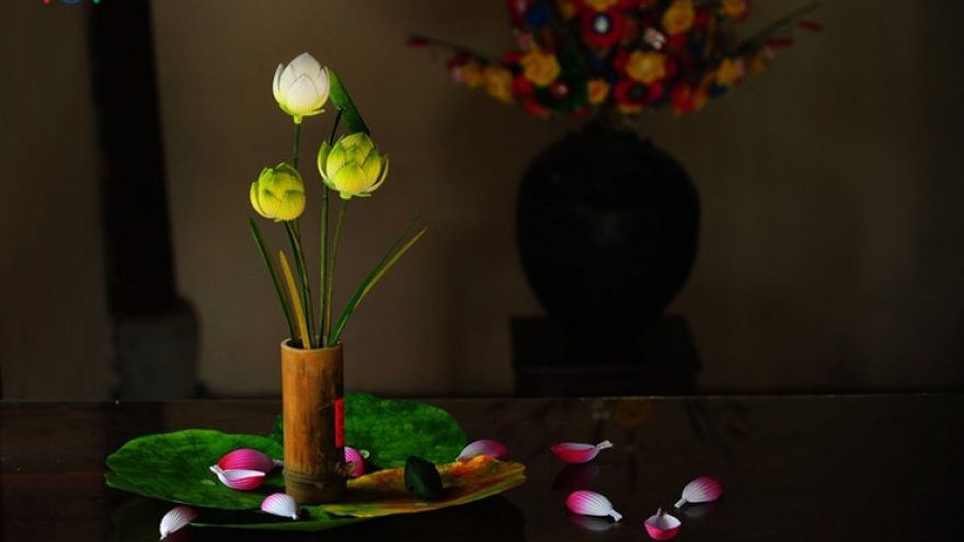 Paper flower making village busy for TET