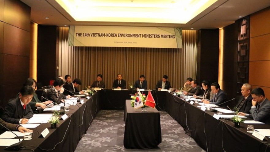 RoK ready to help Vietnam with environmental protection: official
