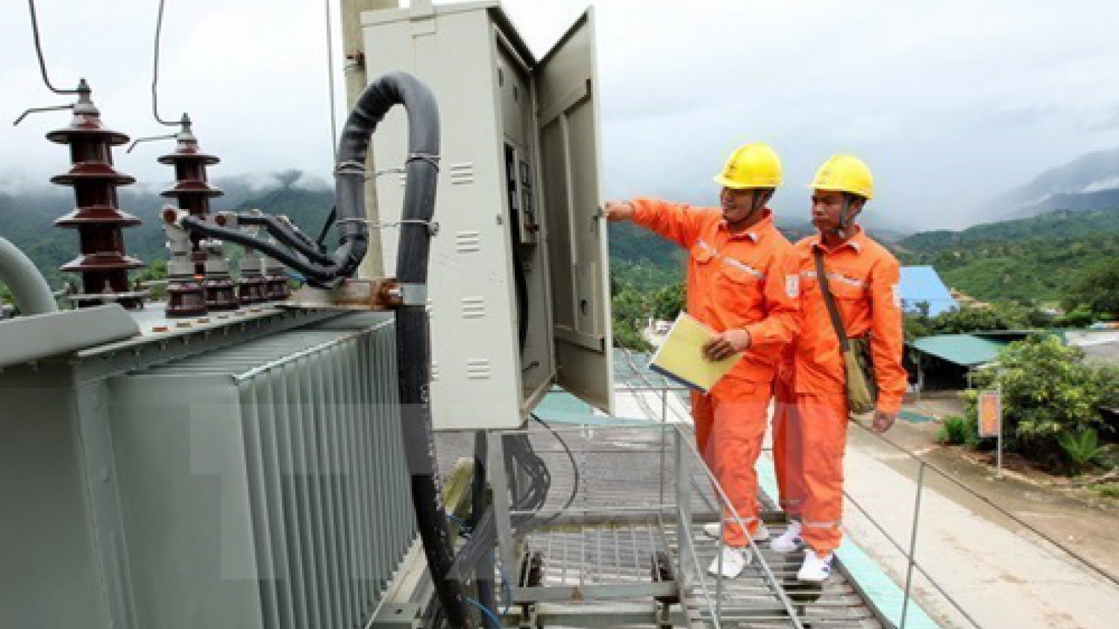 Hanoi reviews over 18,000 power transformers