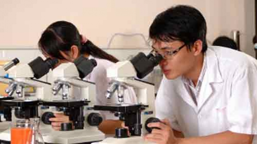 Vietnam, Laos boost cooperation in scientific research