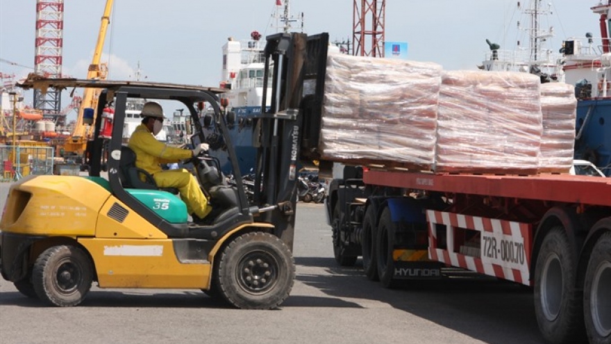 Vietnam hobbled by weak logistics sector 