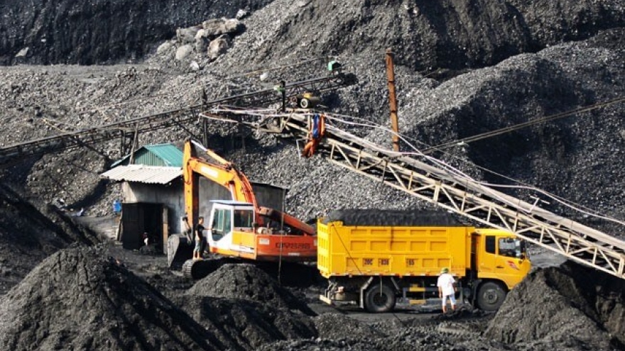 Vinacomin must shape up: Deputy PM