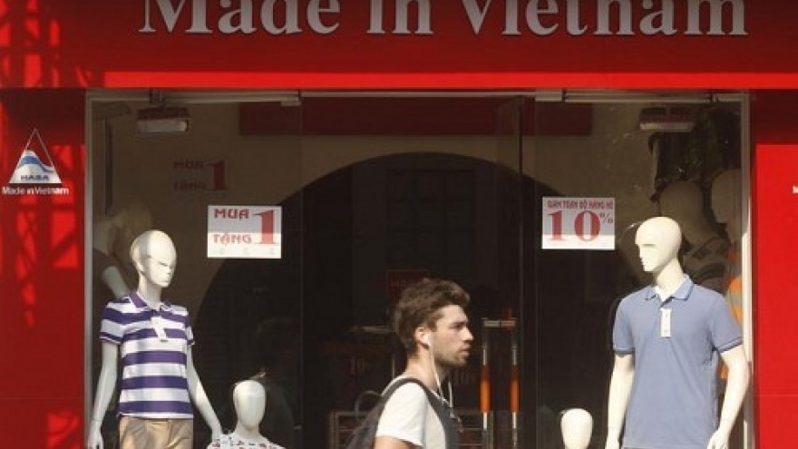 Vietnam says economy will still thrive even if TPP tanks