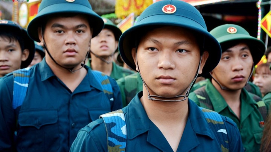 In photos: 1,500 Can Tho youth enlist for army duty