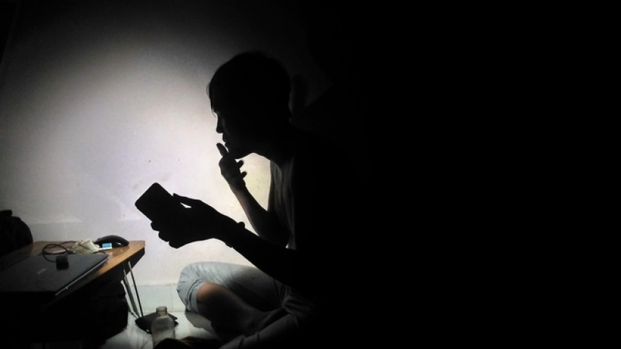 Vietnam youths struggle with cyberbullying, no help forthcoming