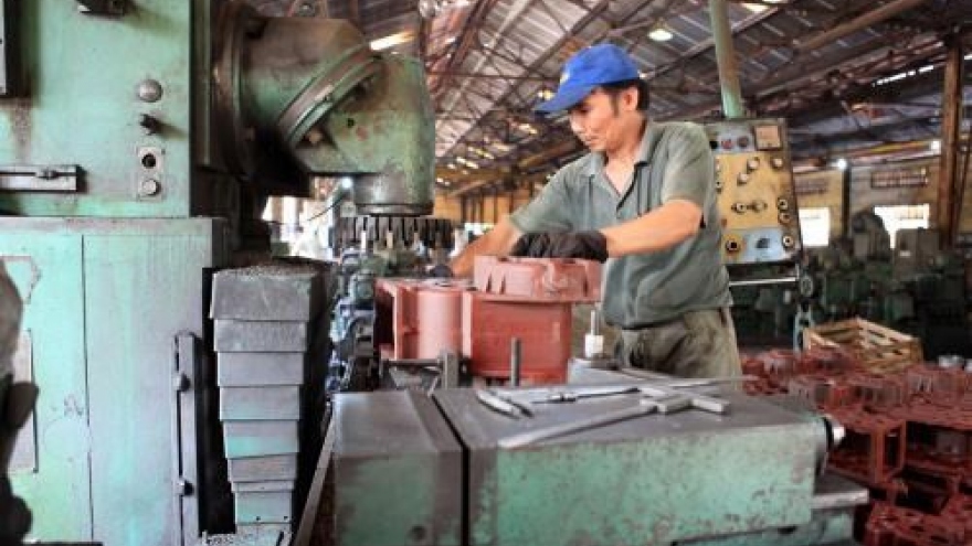 Industrial production picks up 7.5 pct in first five months
