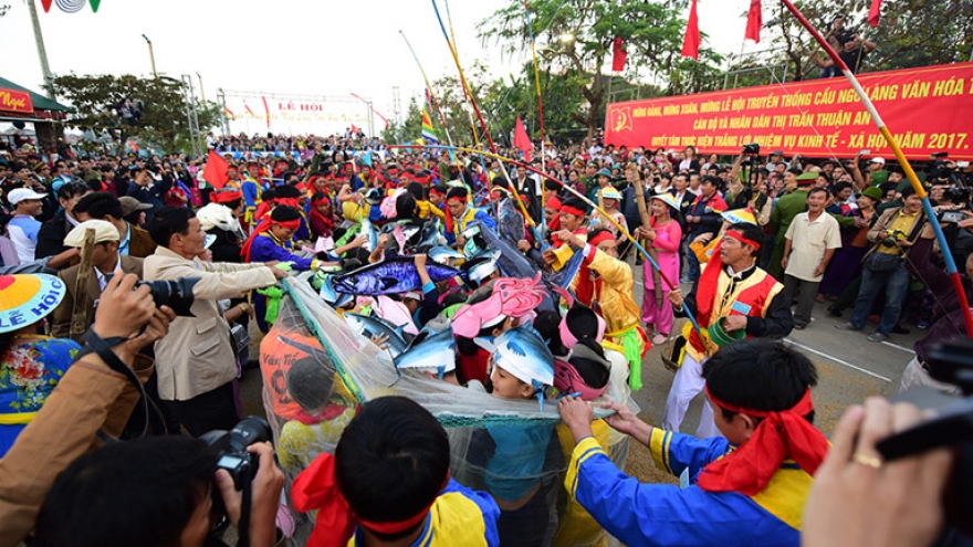 Fish praying festival opens in Thua Thien-Hue