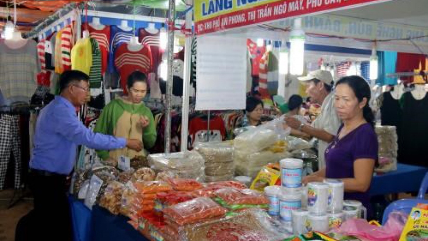 150 businesses join industry-agro-trade fair in Binh Thuan