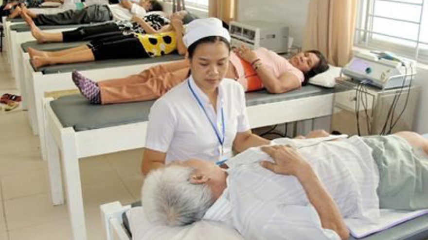 
        Vietnamese nurses, orderlies in demand in Japan
                              