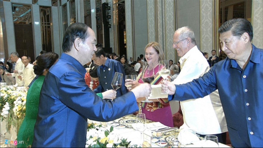 President Quang hosts gala dinner in honour of APEC leaders