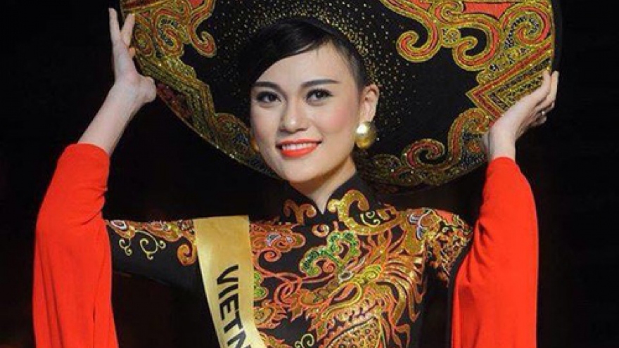 Thuy Linh shines at Miss International