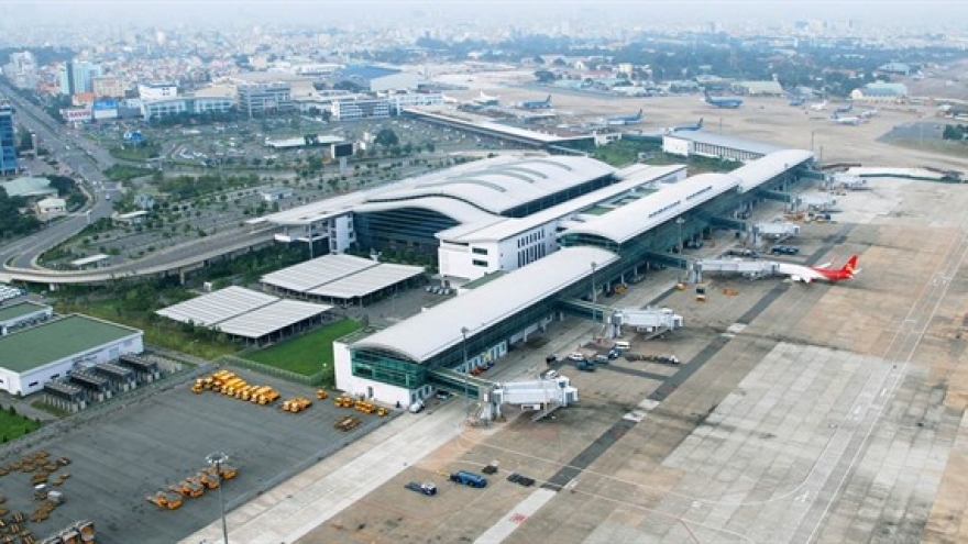 Tan Son Nhat to go south: PM Phuc