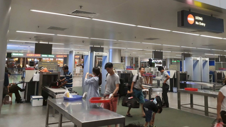 Hanoi man gets nine-month flight ban over explosive threat