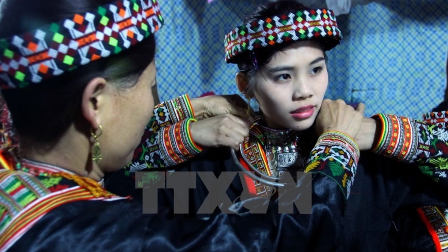 A typical wedding ceremory of Red Dao ethnics nowadays