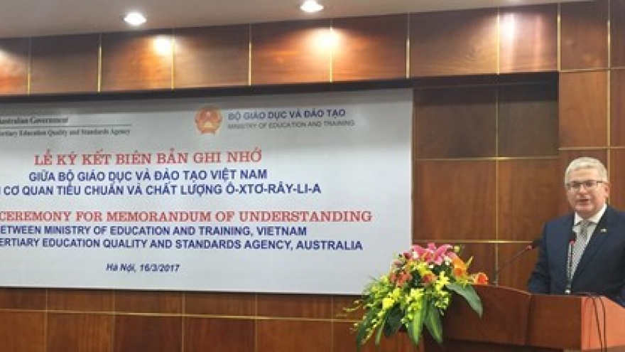 Australia supports Vietnam’s online education