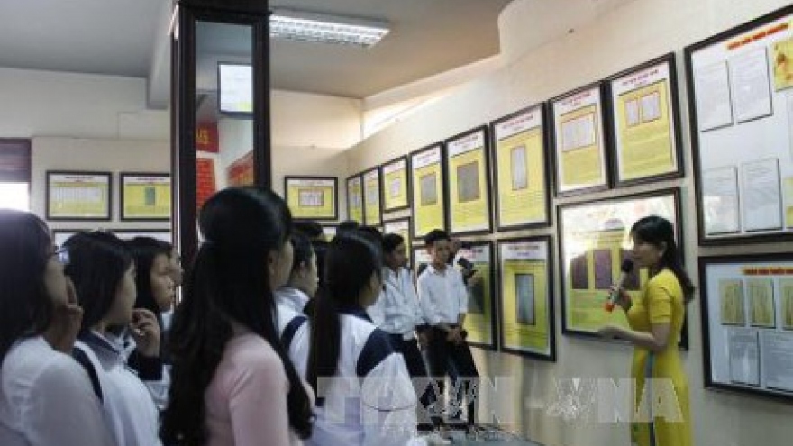 Exhibition on Hoang Sa, Truong Sa comes to Lam Dong’s Cat Tien town