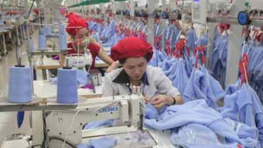 Apparel exports reach US$12.6 bln in 6 months