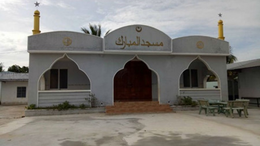 
        Mosque - center of solidarity of Cham ethnic people in Tay Ninh
                              