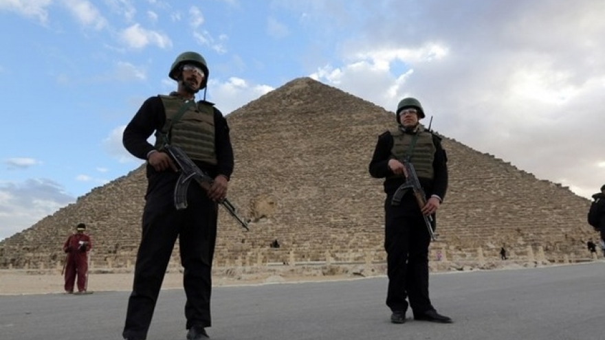 Eight policemen killed in attack on outskirts of Cairo: Interior Ministry
