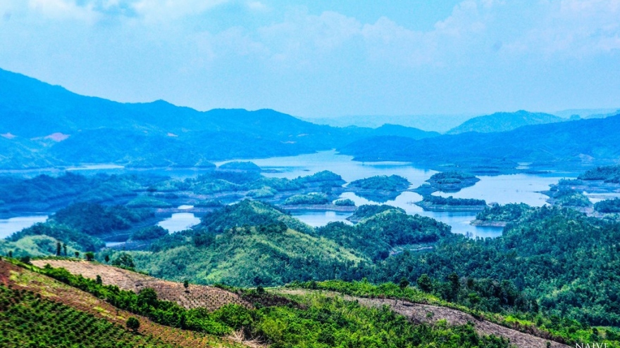 Stunning photos of Ta Dung lake in the Central Highlands