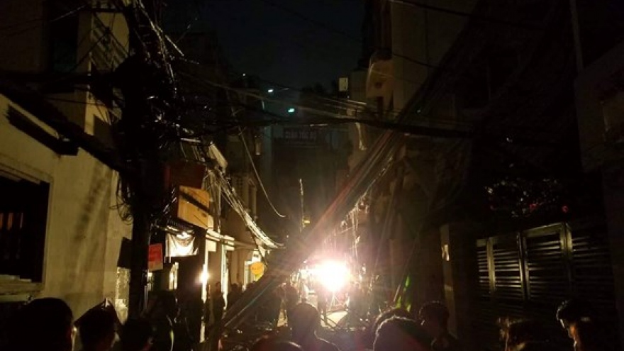 One killed, another injured in HCM City scaffolding collapse