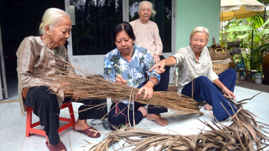 Vietnamese love for parents: it’s filial affection, but not duty