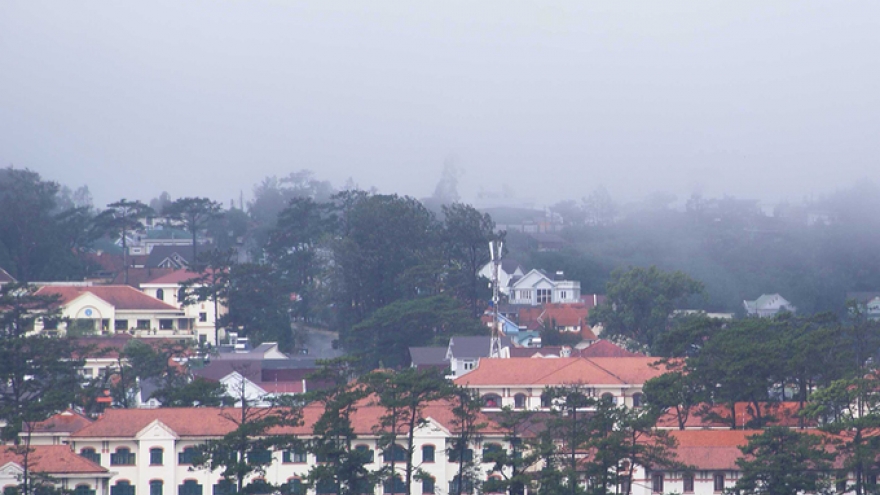 Da Lat’s pink cathedral becomes a popular attraction