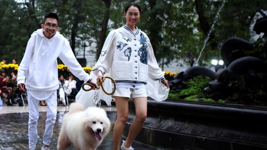 Vietnamese stars dazzle at Vietnam-Italy Fashion Week 