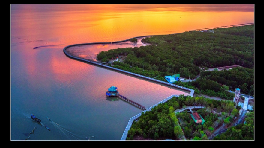 Vietnam’s beauty through flycam photos