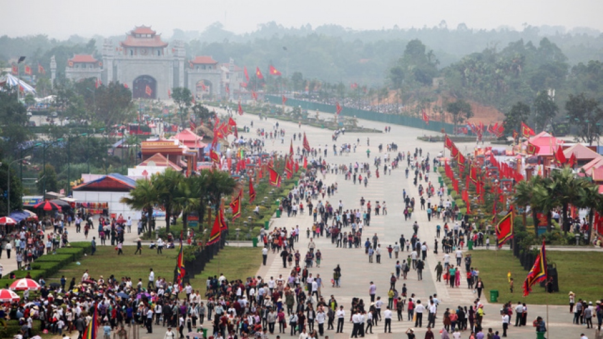 In photos: Pilgrimage to Hung Kings Temple 