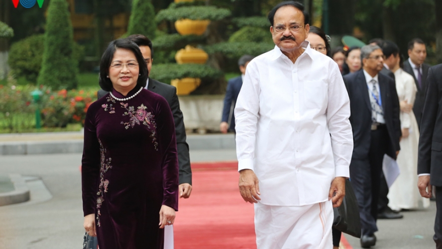 Welcoming ceremony for Vice President of India in Hanoi