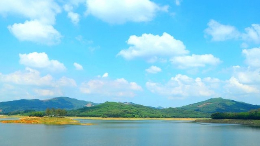 Discovering tranquility of Viet An lake in Quang Nam