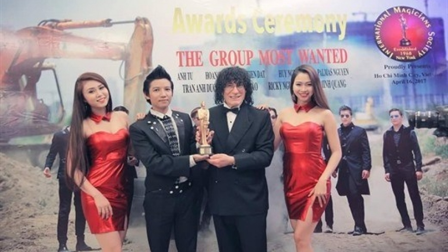 Vietnamese magician wins international award