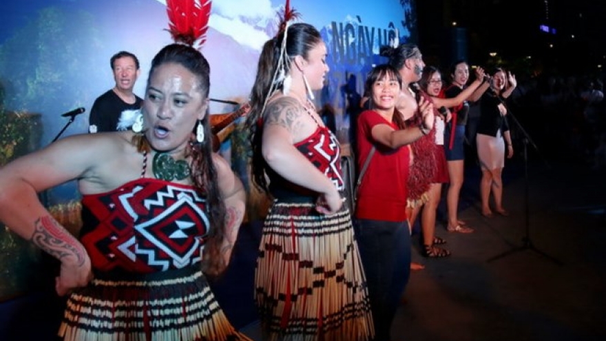 HCM City residents experience New Zealand’s culture