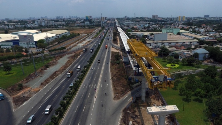 
        HCM City’s Metro Line No 1 begins to take shape
                          
                      